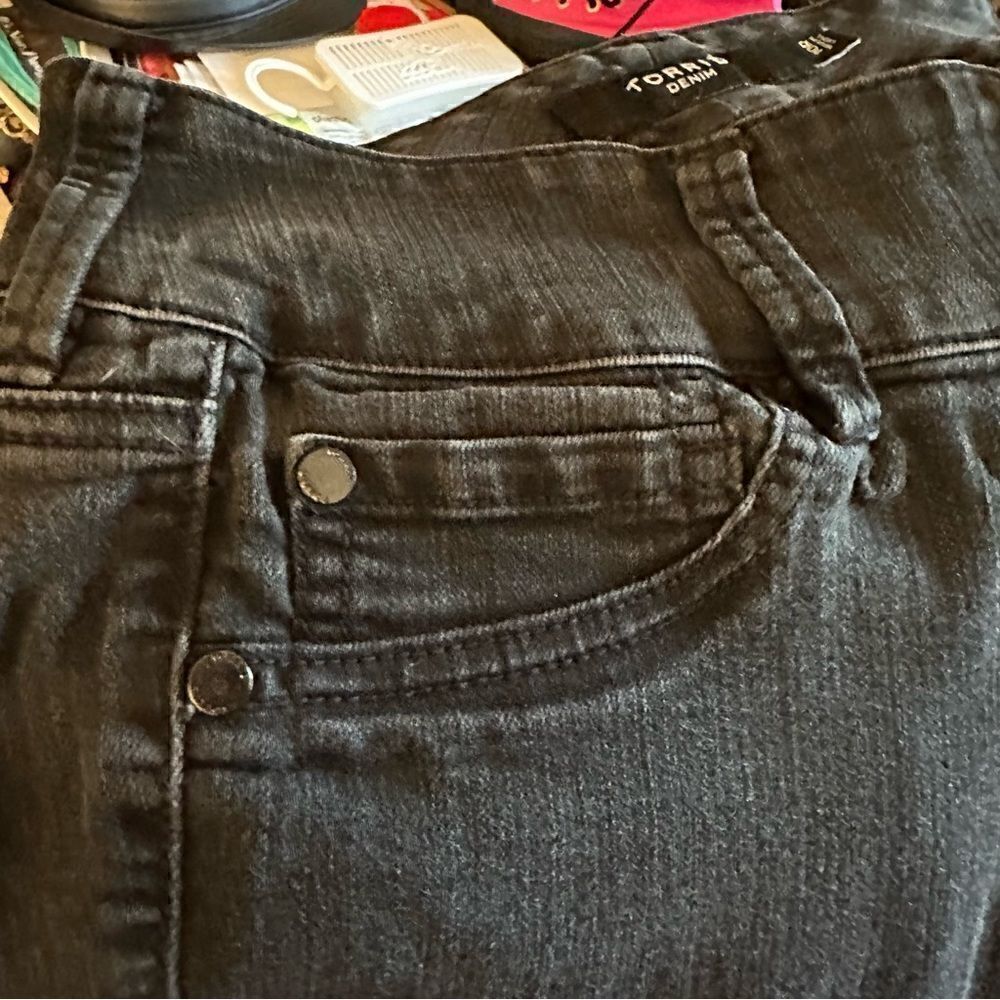 Torrid  Black Denim Skinny Jeans Sz 10R. VERY stretchy. - Picture 9 of 15